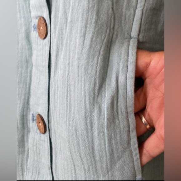 New women’s crinkled button front shirt, size PL - Picture 7 of 10